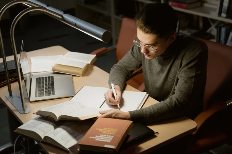 Every Time You Switch Tasks, Your Brain Pays a Price — Here's How to Stop the Bleeding