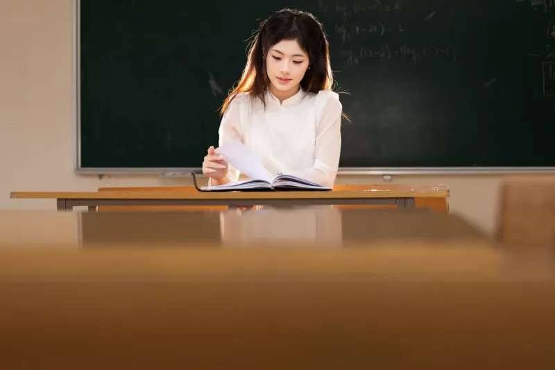 Deadline as Discipline: How Vietnamese Students Turn Pressure Into a Learning Superpower
