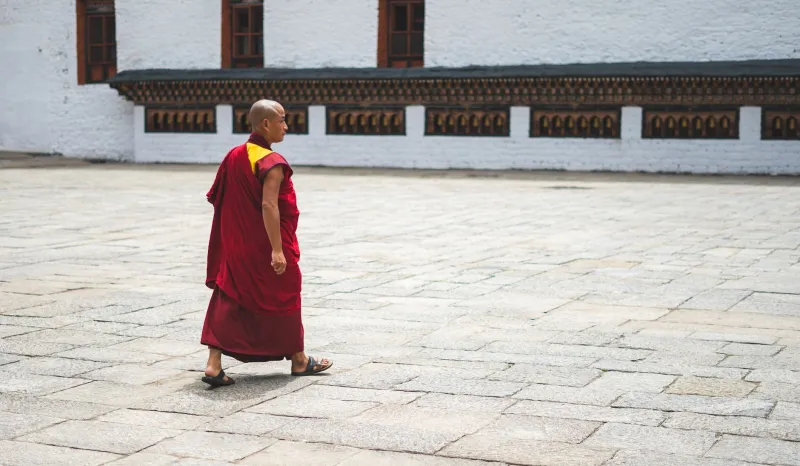 Empty Your Mind to Fill Your Potential: The Monastic Secret to Beating Decision Fatigue