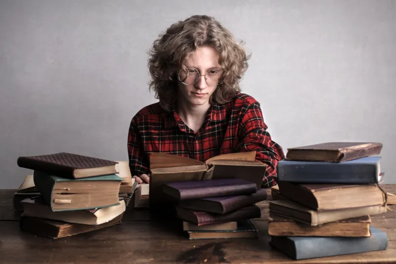 Why Finishing the Chapter Doesn't Mean You've Read It: The Science of Passive Reading and What to Do Instead